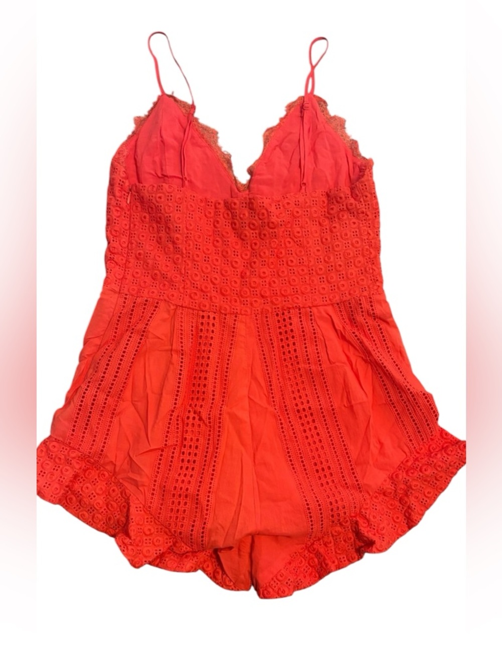 Saks Fifth Avenue Red Lace Romper Ruffle Hem V-Neck Size Large